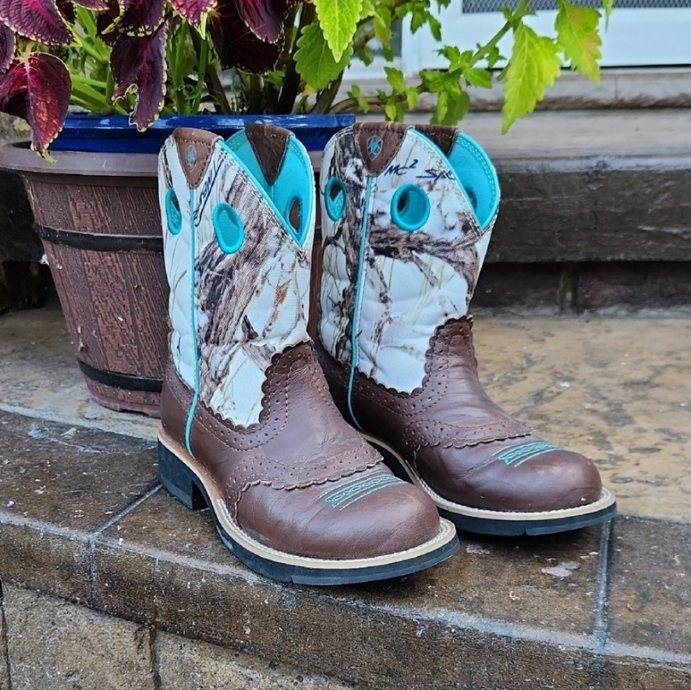 Ariat Boots - Size 6